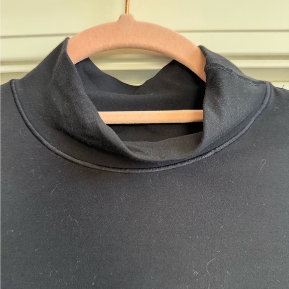 NWOT - OFFLINE by Aerie Base Layer Mock Neck Turtleneck. - Picture 4 of 7
